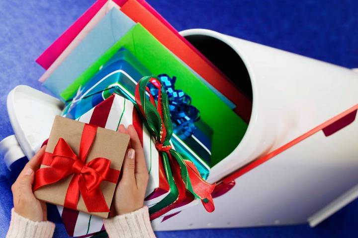 Holiday Gifts Your Mail Carrier Can Legally Receive