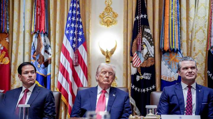 Trump anuncia "ataques en tierra" en Venezuela "muy pronto" y también amenaza a Colombia: "Tiene fábricas enteras de cocaína"