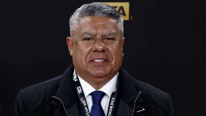 Escándalo en Argentina: Justicia allana la AFA y 17 clubes por masiva red de lavado de dinero