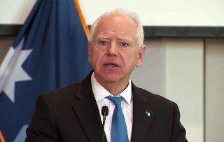 Gov. Walz denounces Trump for calling Minnesota’s Somali community ‘garbage’