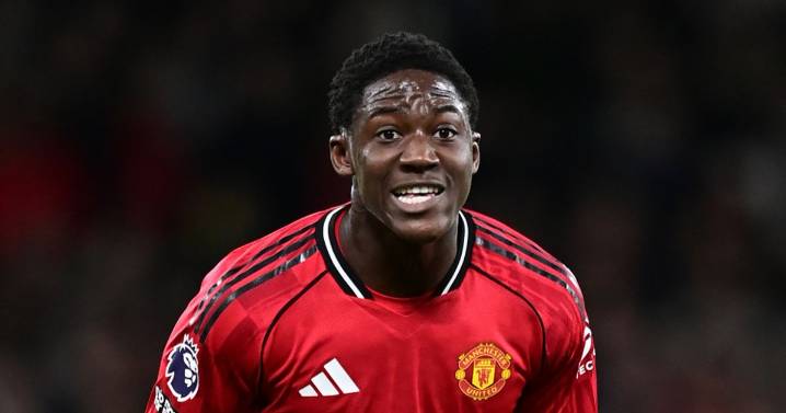 Man Utd news: Kobbie Mainoo transfer turn as midfielder given new status at club