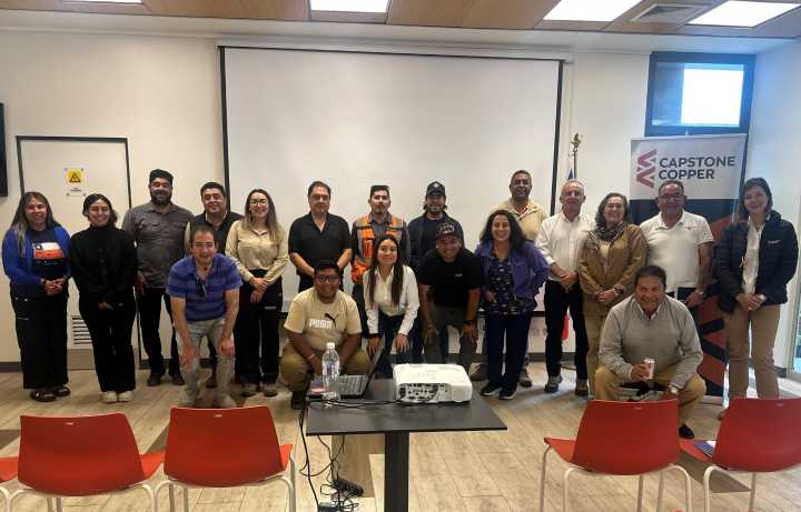Proveedores de Chañaral asisten a capacitación con Capstone Copper Mantoverde para fortalecer su participación en procesos de licitación