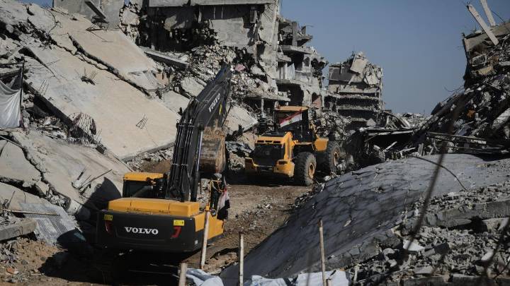 Hamas anuncia la entrega de un cuerpo que podría pertenecer a uno de los dos últimos rehenes