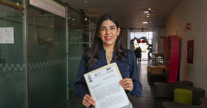 Espacios de lectura en paraderos del transporte público, propone diputada