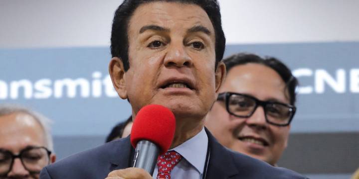 El candidato Salvador Nasralla pidió calma ante el retraso del resultado electoral en Honduras: “Tomará algunos días”