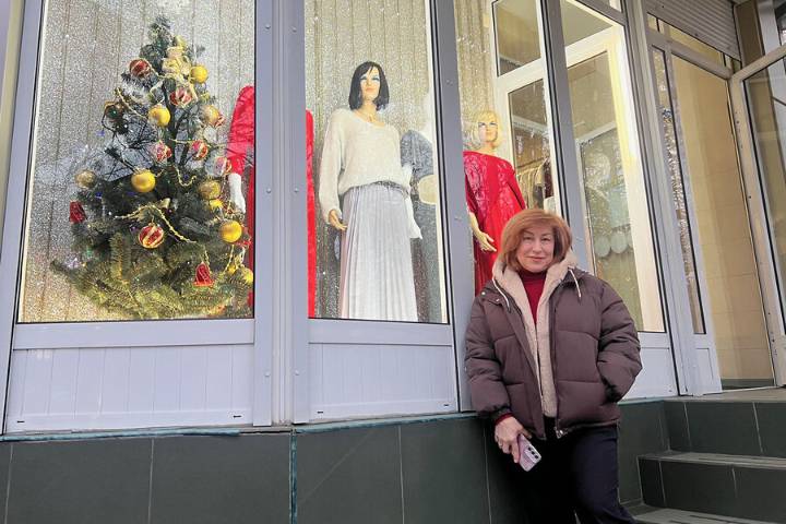 In Donetsk region coveted by Putin, how one city carries on