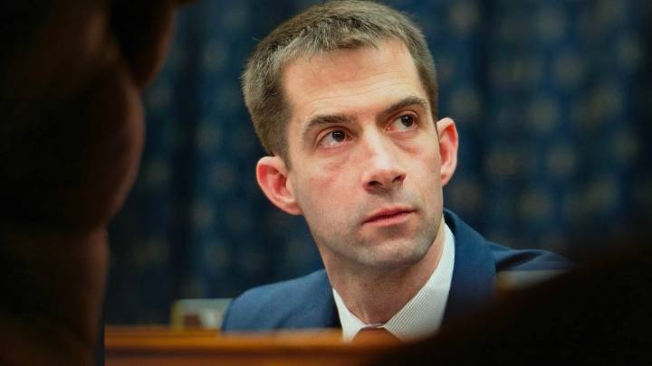 Senator defends killing capsized boat survivors: 'they were moving'