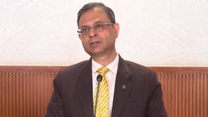 RBI Cuts Repo Rate By 25 bps To 5.25%, Policy Stance Stays Neutral