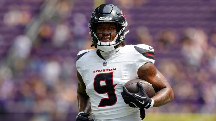 Texans, TE Brevin Jordan agree to one