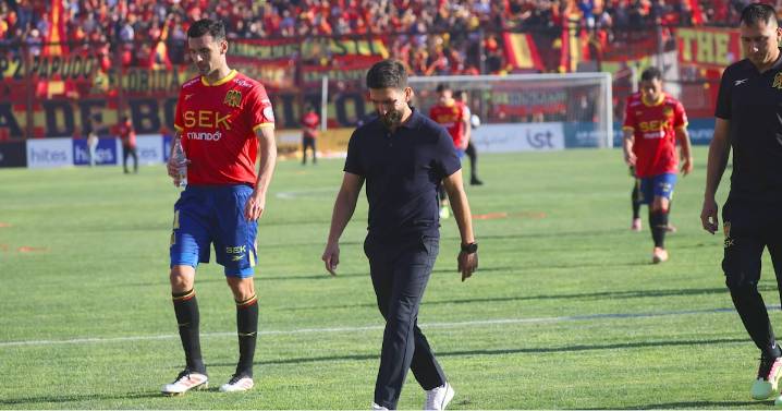 Gonzalo Villagra aborda el golpe del descenso de Unión Española: “Es mi club y lo tomo con el mismo dolor que todos”