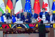 Ontario MP crosses the floor from Tories, bringing Libs 1 shy of majority