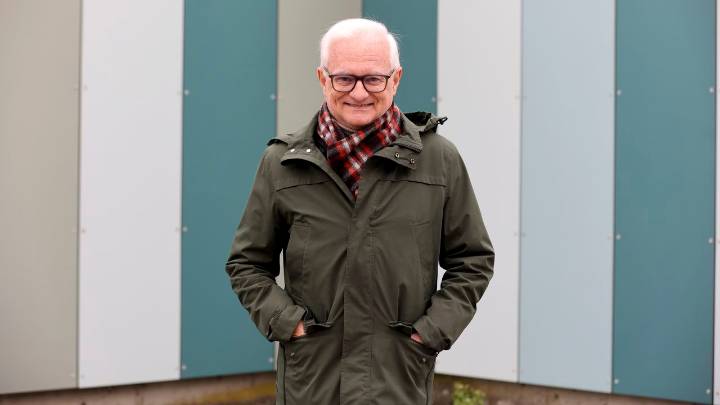 Xosé Manuel Villanueva, escritor: «Las novelas que me interesan siempre están ancladas a la realidad»