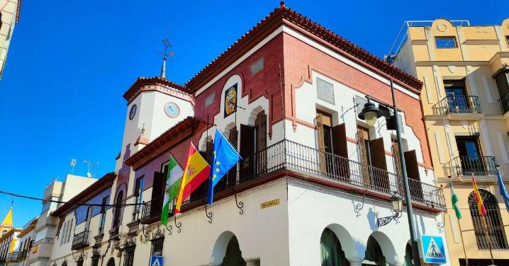 El Ayuntamiento de Puente Genil aprueba su oferta de empleo público 2025: estas son las plazas que se crean