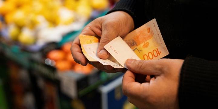 La inflación volvió a quedar por encima de 2% en noviembre, según consultoras privadas
