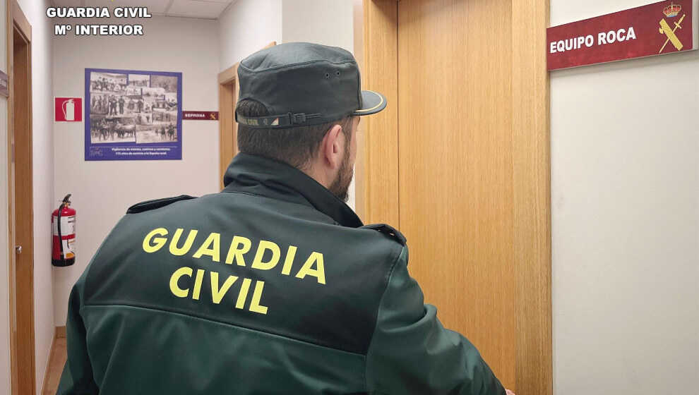 Dos investigados por robar 250 focos en los túneles de la A