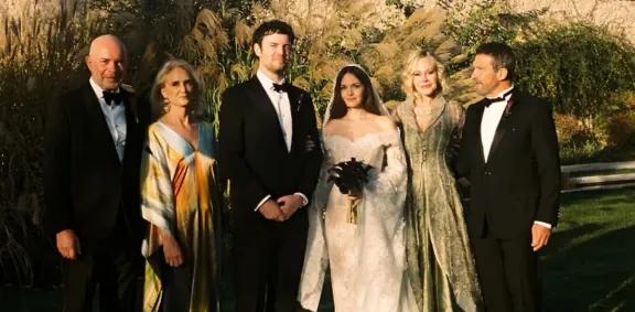 La espectacular boda gótica de la hija de Antonio Banderas y Melanie Griffith