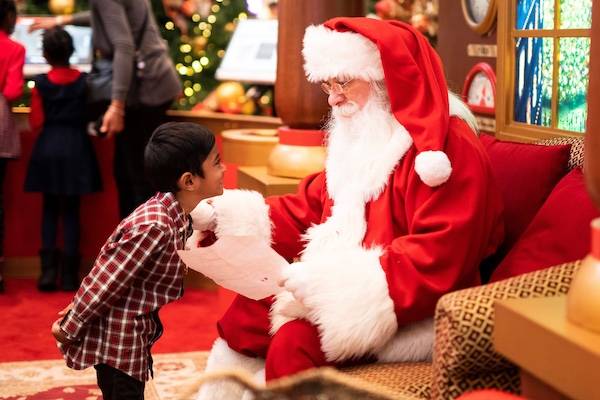 The Woodlands® Resort Turns December into a Holiday Wonderland