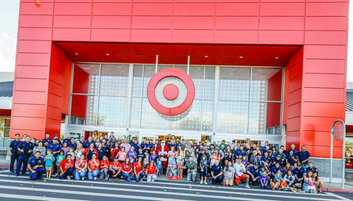 Heroes and Helpers hold annual shopping event