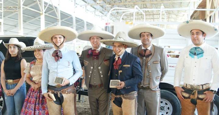 Rancho Tierra Fría se lleva un remolque de campeón