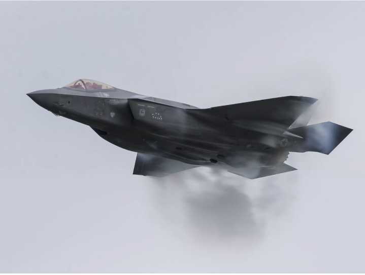 Leaked F-35 scorecard sparks political turbulence in Ottawa