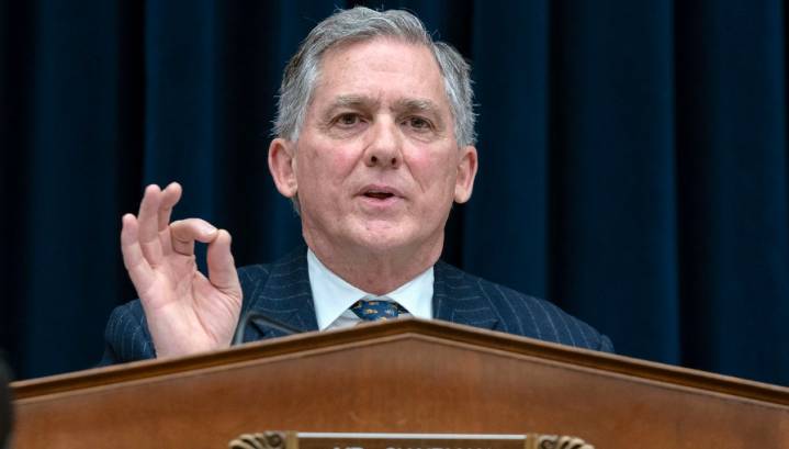 Top Republican unveils bipartisan housing bill to boost supply