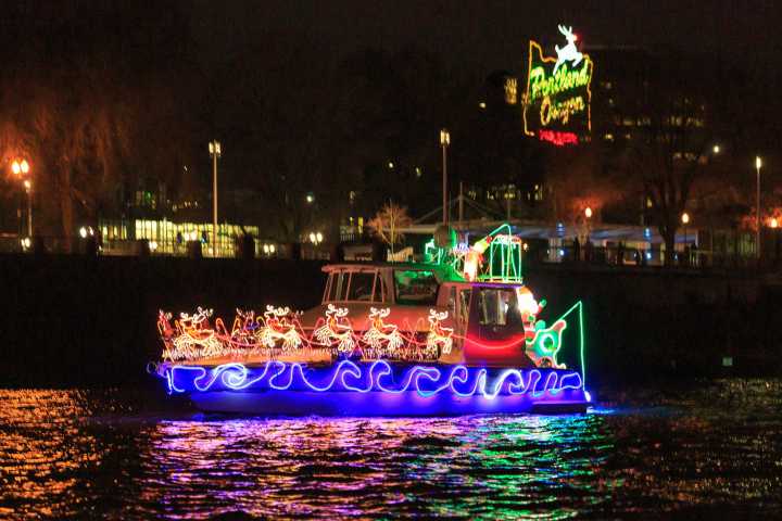 How to watch Christmas Ships Parade on Columbia and…