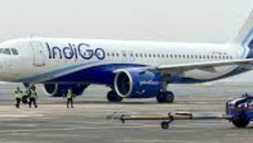 IndiGo colapsa: más de 300 vuelos cancelados dejan caos y miles de pasajeros varados en India