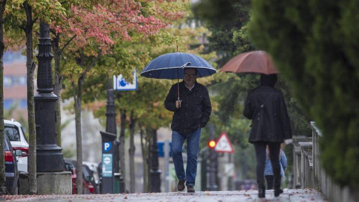 Un día de diluvio y...temperaturas de casi 20 grados: así afronta Asturias el puente de la Constitución