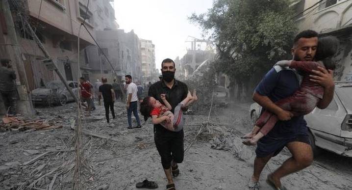 Guerra Israel - Hamás en Gaza | Una niña de 1 año asesinada por un francotirador israelí entre los 3 muertos hoy en Gaza