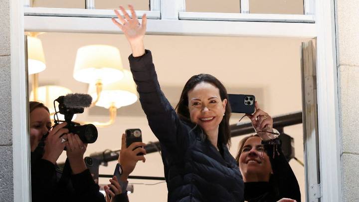 La travesía de María Corina Machado para salir de Venezuela: «Las grandes olas hacían que fuera difícil para el sistema de radares»