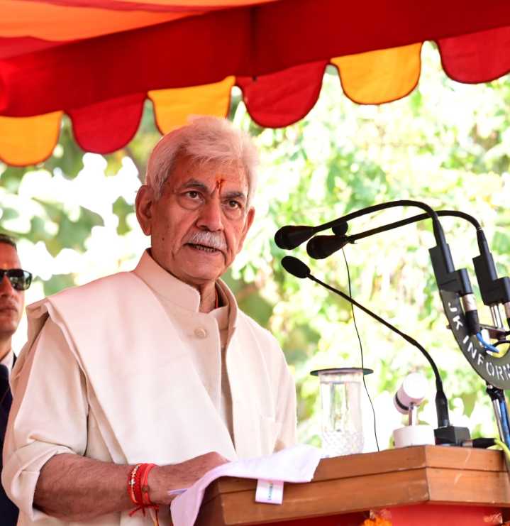 LG Manoj Sinha pays tributes to General Zorawar Singh on his Martyrdom Day