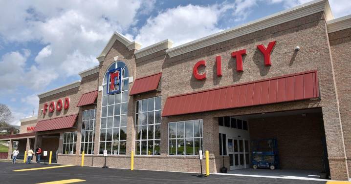 All-natural pain relief product available at Food City locations