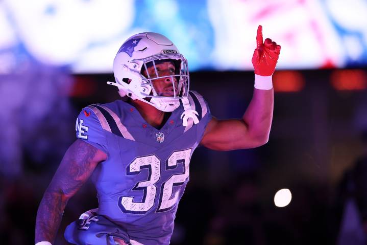 Giants vs. Patriots predictions: DraftKings Same Game Parlays and best bets for Monday Night Football on Cyber Monday