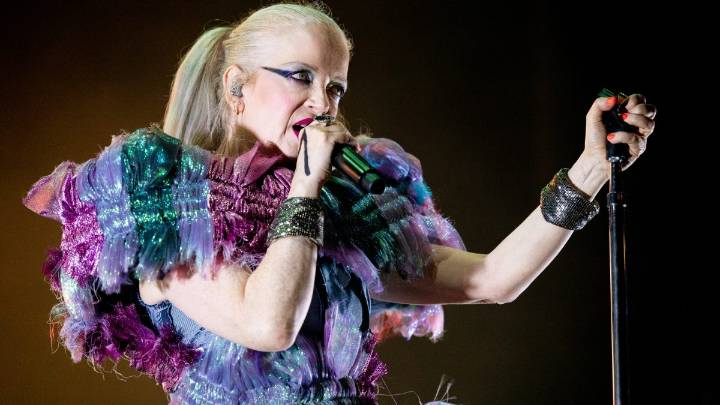 Garbage Singer Shirley Manson Doubles Down on Beach Ball Rant With Explosive On