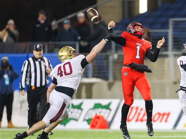 Central Catholic football shut out by Columbus Bishop Watterson in Division III final