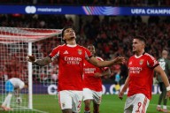 Ríos enciende el interruptor en da Luz