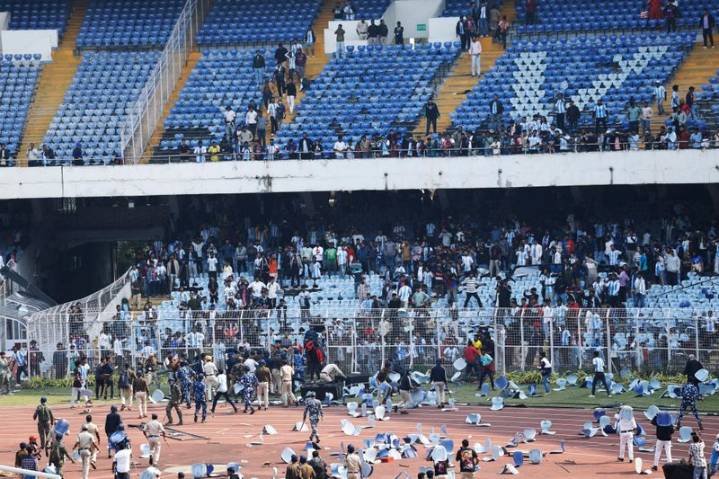 'Shocked by mismanagement': Mamata apologises to Messi for Kolkata event, orders probe