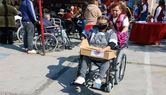 Más de 400 personas recibieron aparatos funcionales en Chimalhuacán