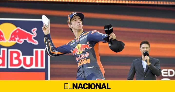 Pedro Acosta avisa a KTM, no renovará y tiene dos opciones encima de la mesa