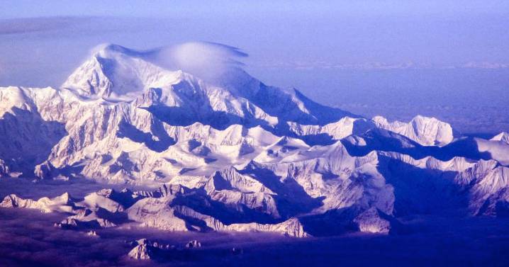 Murkowski pushes legislation to restore Denali's name