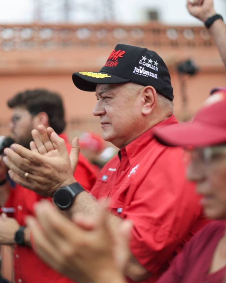 Cabello convoca asambleas de los CCBI en el país para organizar ejecución de sus tareas