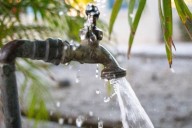 Cuáles son los mejores consejos para reciclar el agua y pasar mejor el verano con los intensos calores