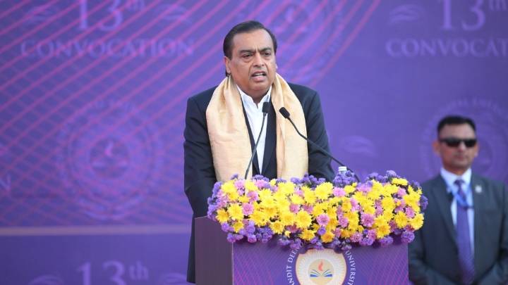 'Dream big, persevere and stay humble': Mukesh Ambani’s impactful message to PDEU graduates