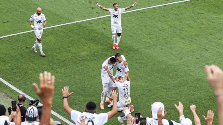 "Pedí ayuda, ya no tenía fuerzas": la confesión de Neymar tras salvar a Santos del descenso y meterlo en la Sudamericana