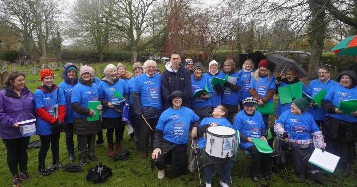 Kevin Sinfield begins ultramarathon fundraiser in Suffolk