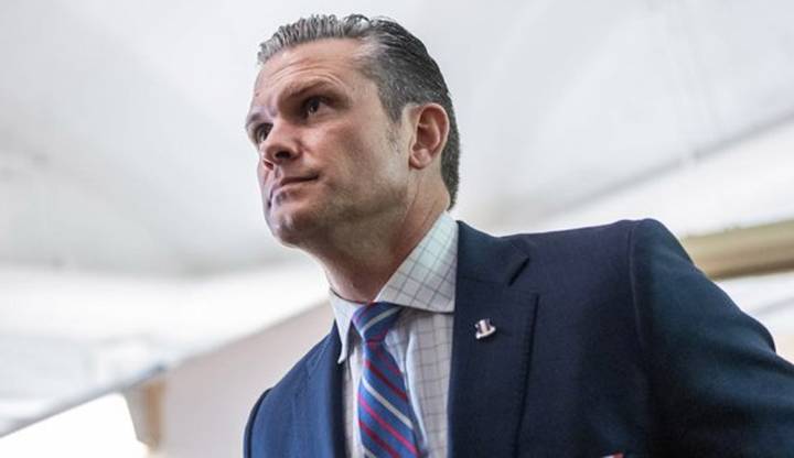 Secretario de Guerra de EEUU: «apenas hemos comenzado a atacar barcos narcotraficantes»