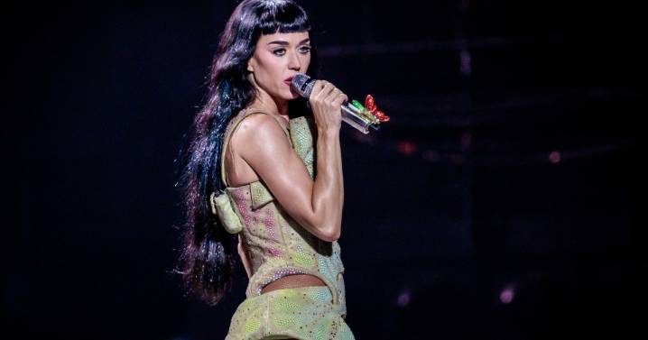 Katy Perry's Egypt Glam Features an Unmissable Accessory