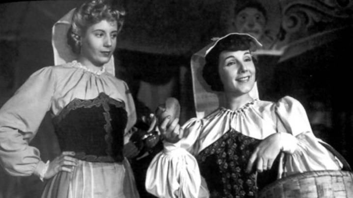 Cachetada, rivalidad y exilio: el enfrentamiento entre Libertad Lamarque y Evita Perón que marcó 1945 y la salida de la "Novia de América"