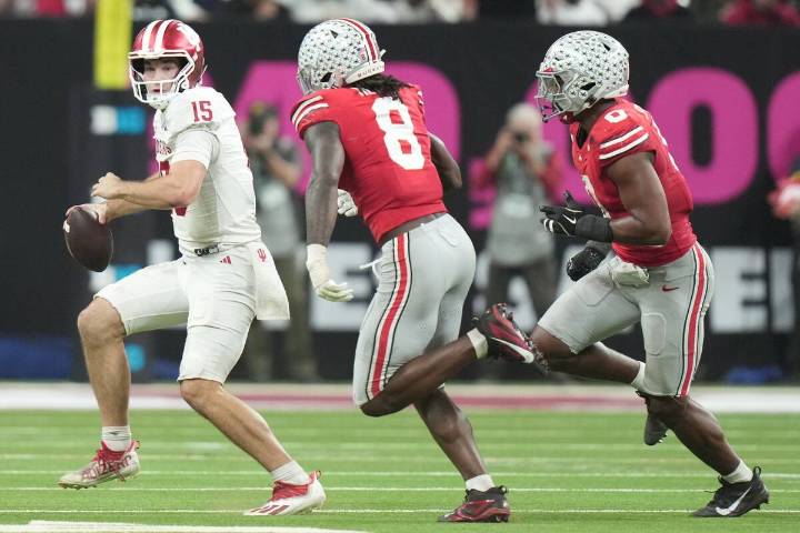 Who is favored to win the College Football Playoff? Ohio State, Indiana have best odds