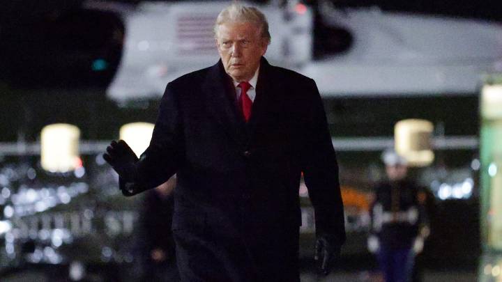 Trump dice que EEUU confiscó buque petrolero frente a Venezuela